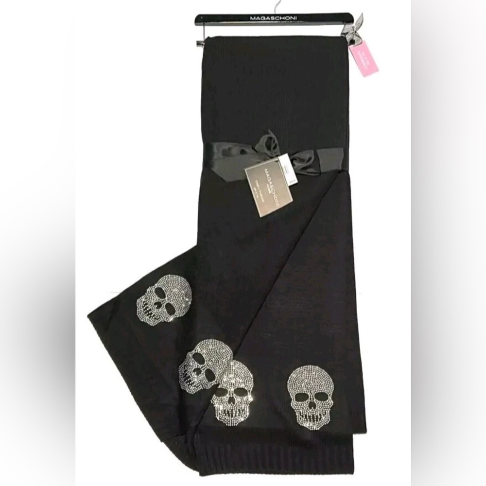 NWT Magaschoni Home Beaded Rhinestone Skull 50 x 70 Oversized Blanket Halloween